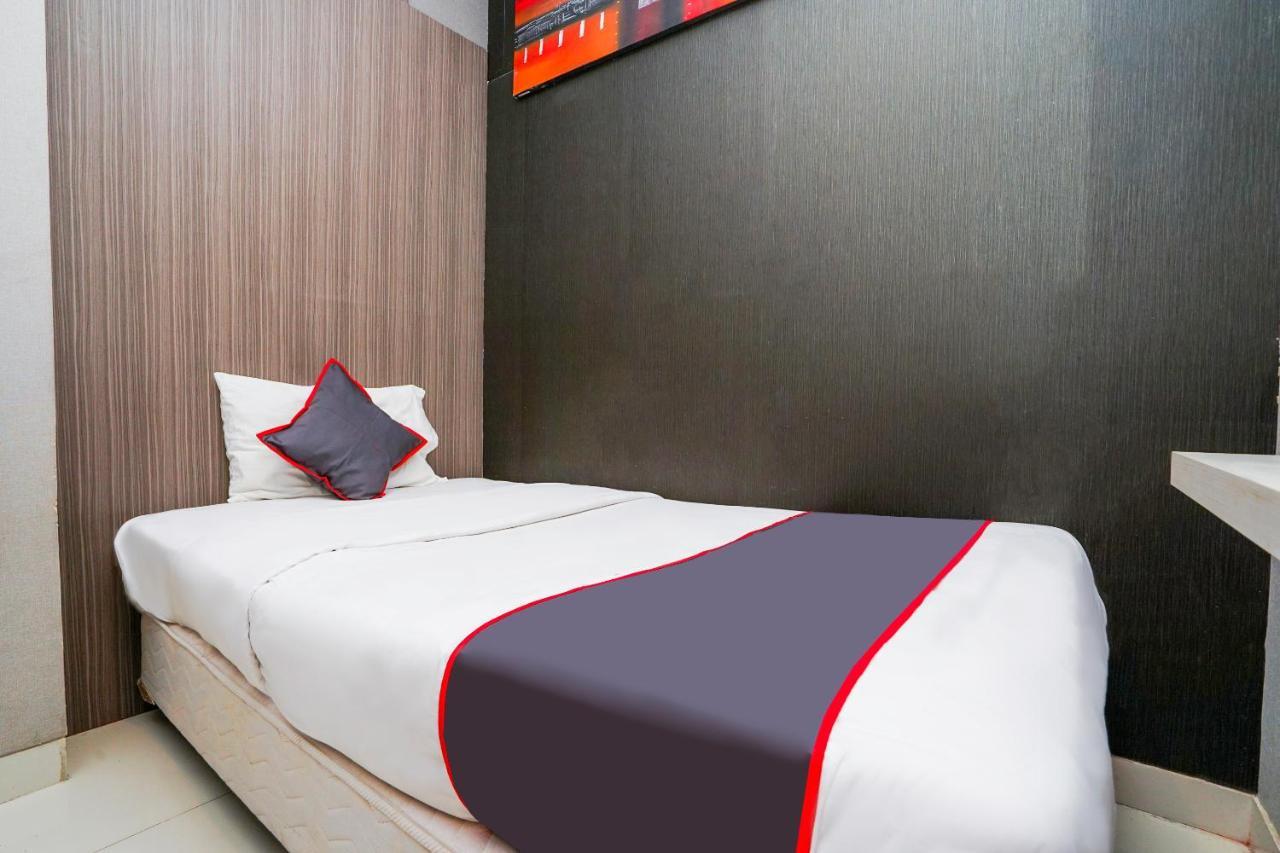 Collection O 29 Twin Tower Hotel Surabaya Eksteriør billede